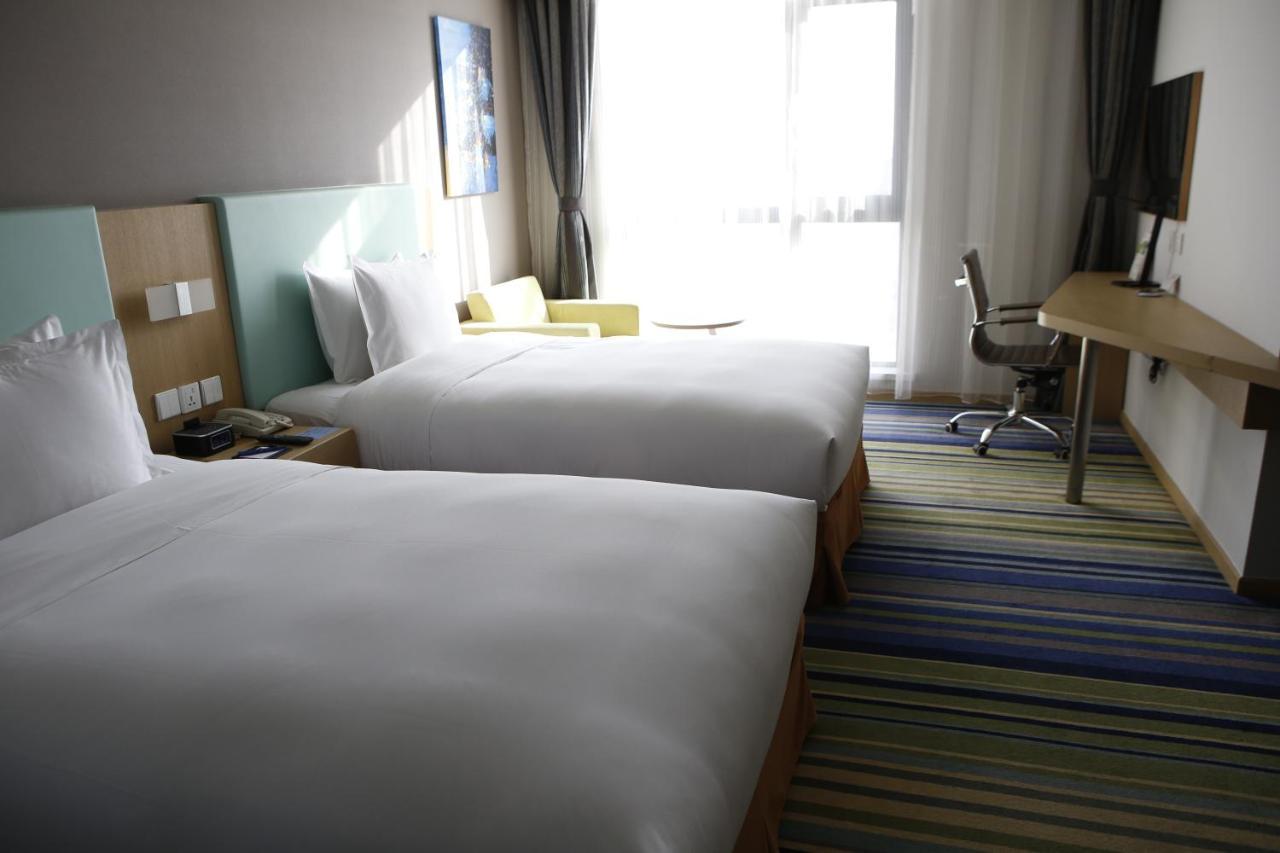 Holiday Inn Express Yingkou Onelong Plaza By Ihg Gaizhou Exteriér fotografie